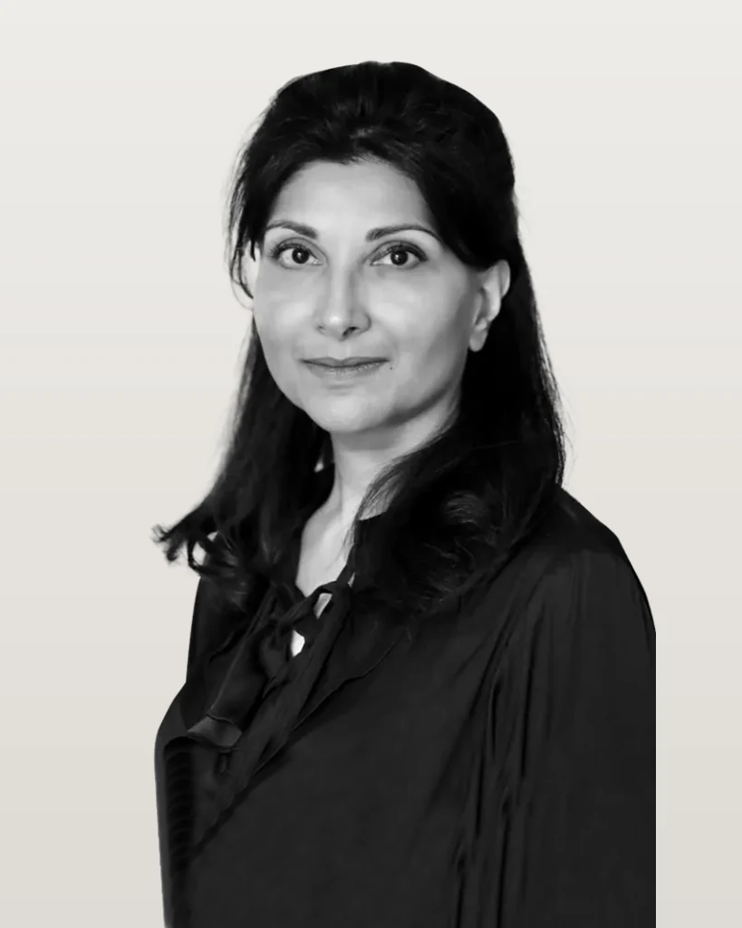 Portrait of Dr Nikita Grover, Longevity and Functional Medicine specialist at The Schoeman Clinic
